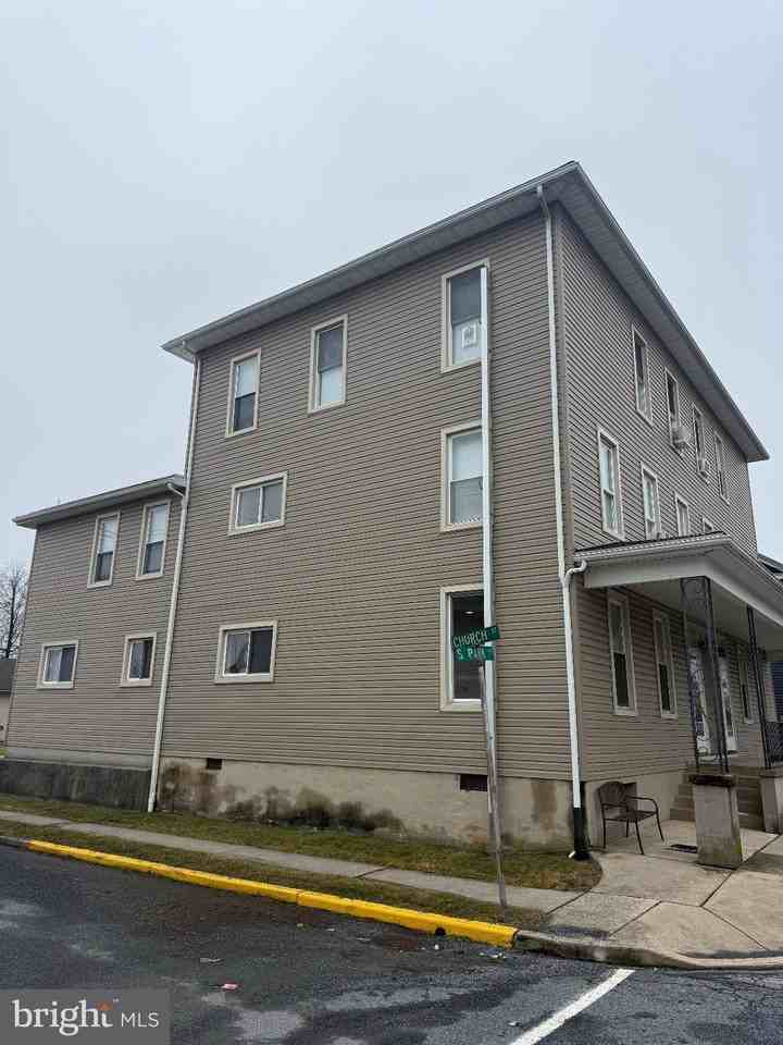 100 S Park St #1S - Photo 7 of 17