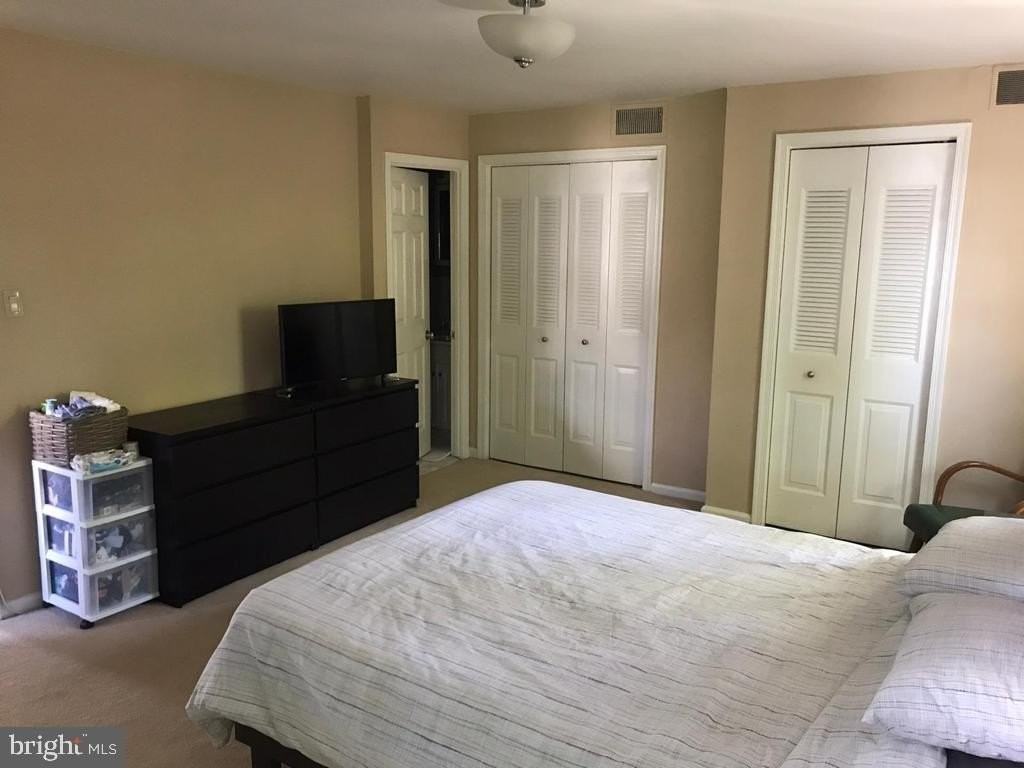 22 Llanfair Rd #8 - Photo 5 of 10