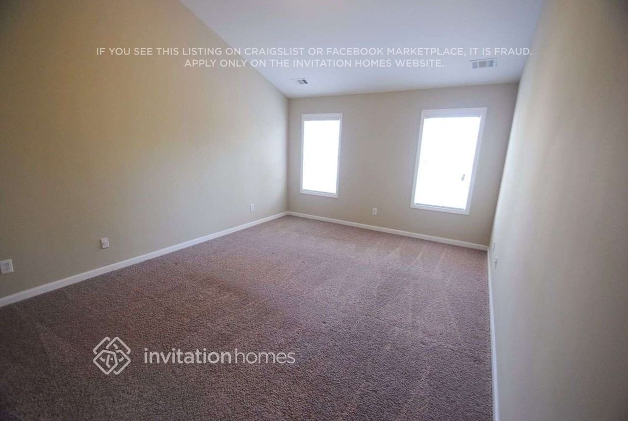 3252 Shady Valley Ct - Photo 2 of 6