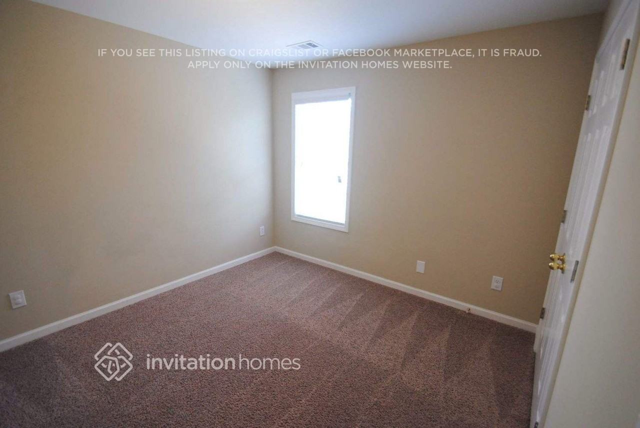3252 Shady Valley Ct - Photo 4 of 6