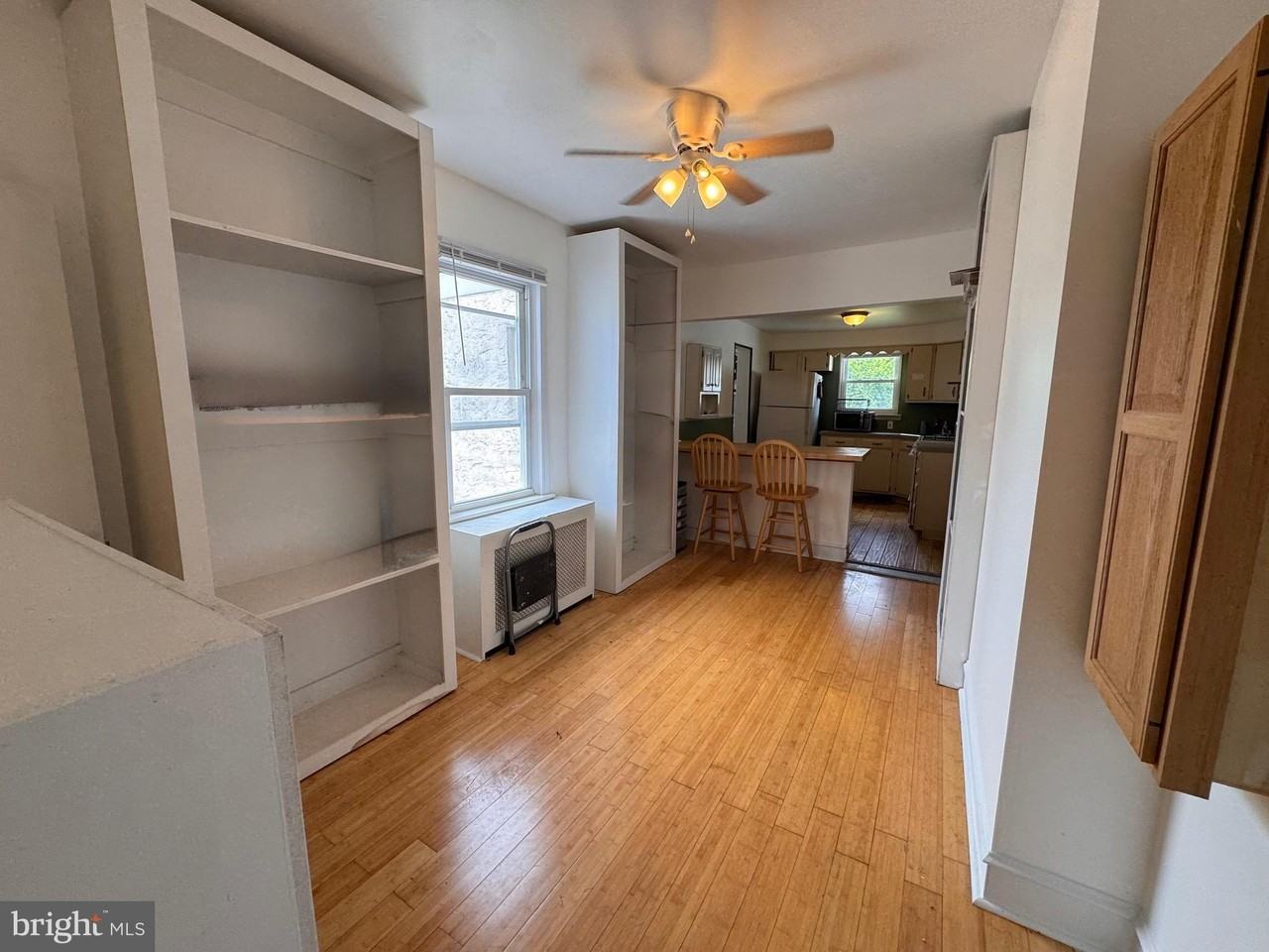 4738 Melvale St - Photo 4 of 16