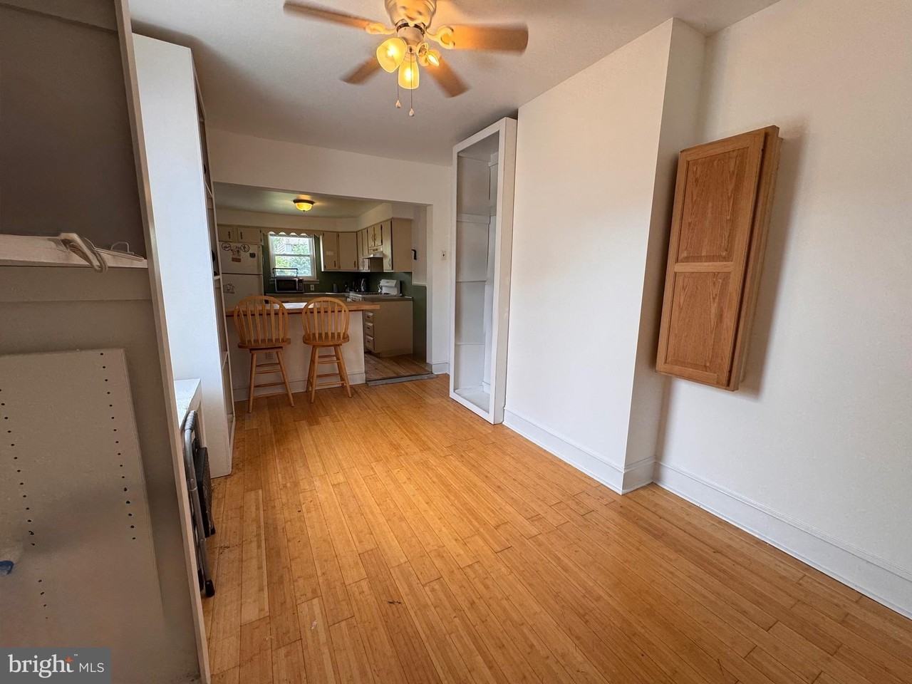 4738 Melvale St - Photo 5 of 16