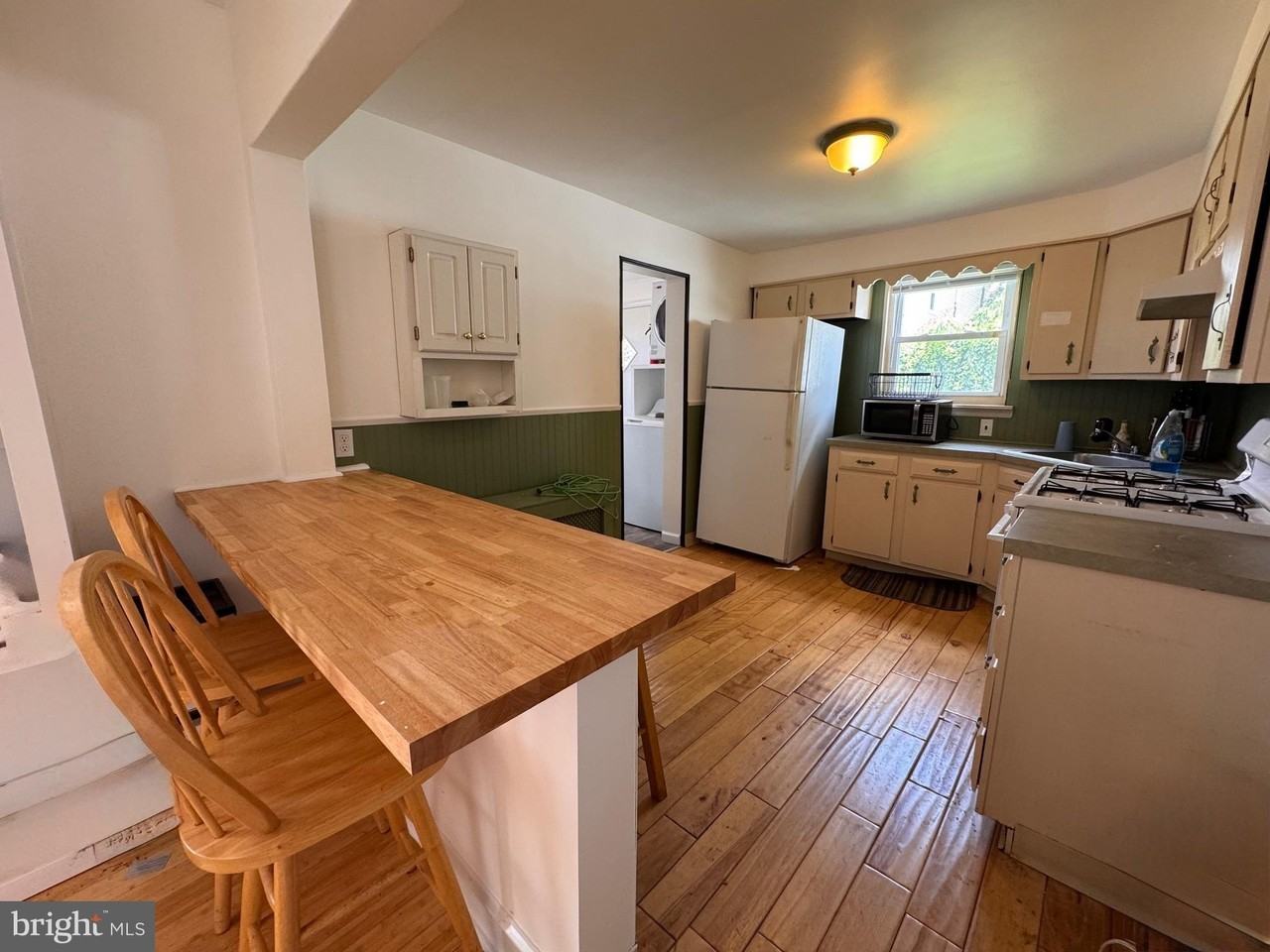 4738 Melvale St - Photo 6 of 16