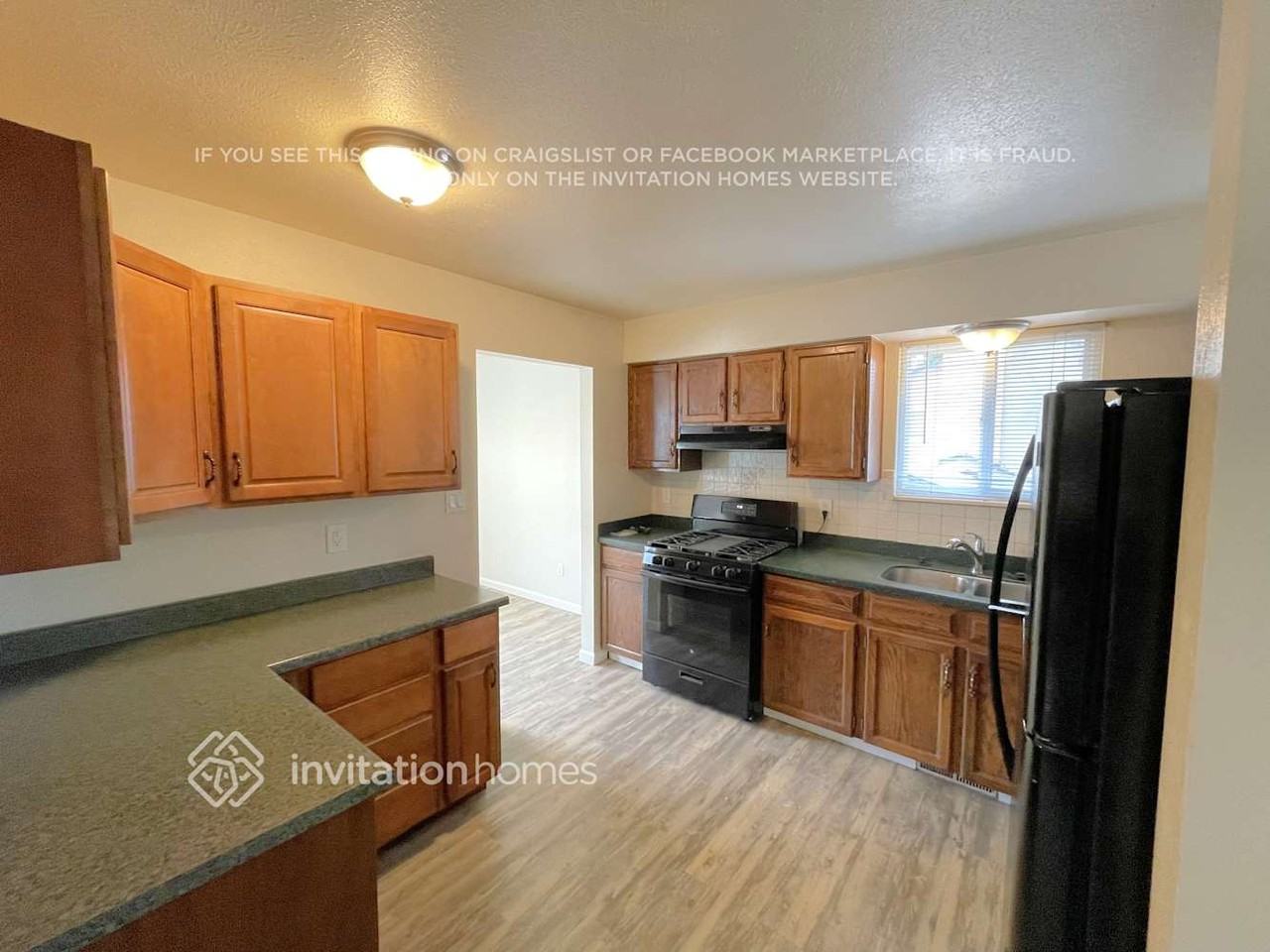 378 S 24th Ave - Photo 4 of 14