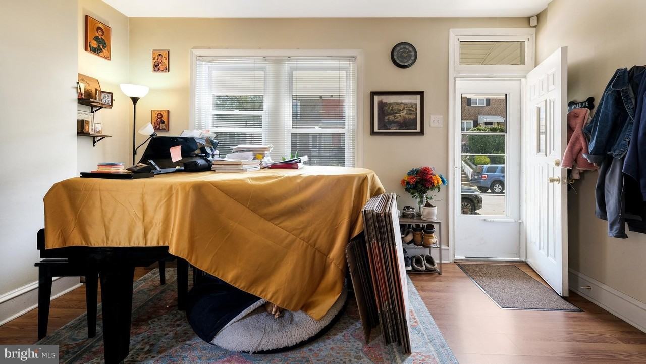 372 Ripka St - Photo 4 of 22