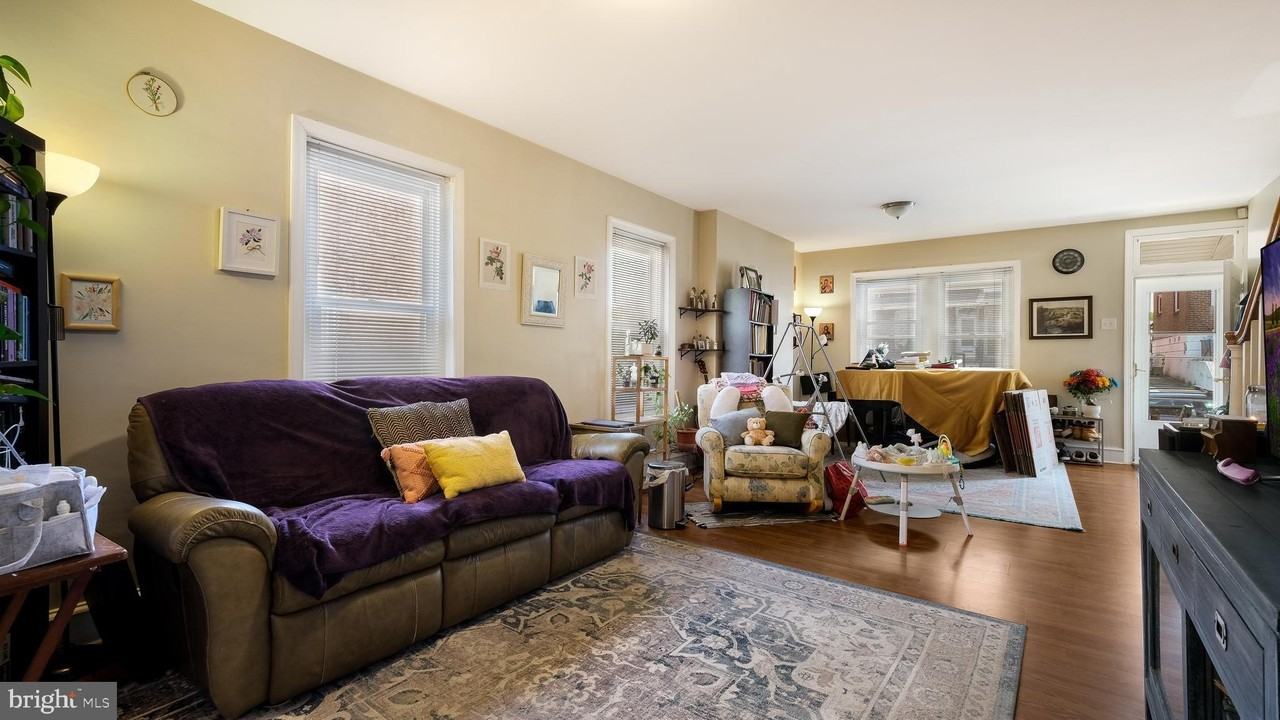 372 Ripka St - Photo 7 of 22