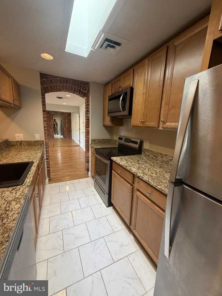 10222 Church St #404 - Photo 3 of 10
