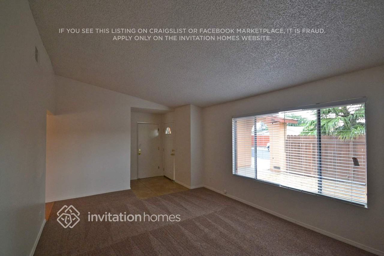 106 Brockton Ct - Photo 2 of 11