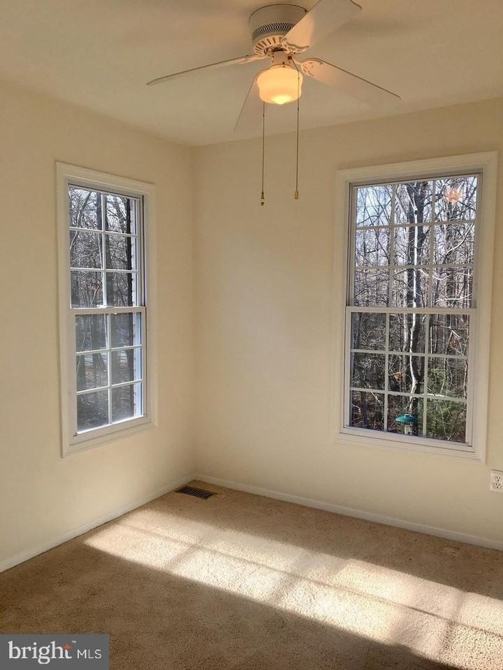 11951 Heathcote Ct - Photo 7 of 15