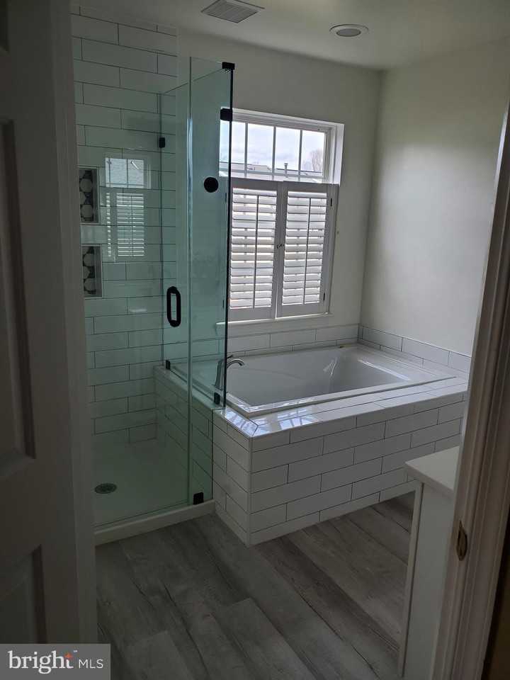 4940 Marshlake Ln - Photo 5 of 11