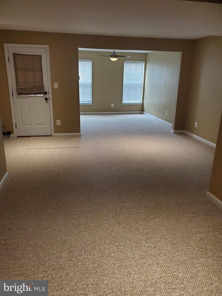 4940 Marshlake Ln - Photo 6 of 11