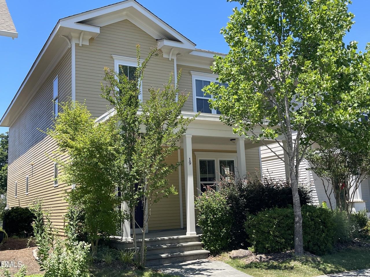 19 Pokeberry Bend Dr - Photo 2 of 23