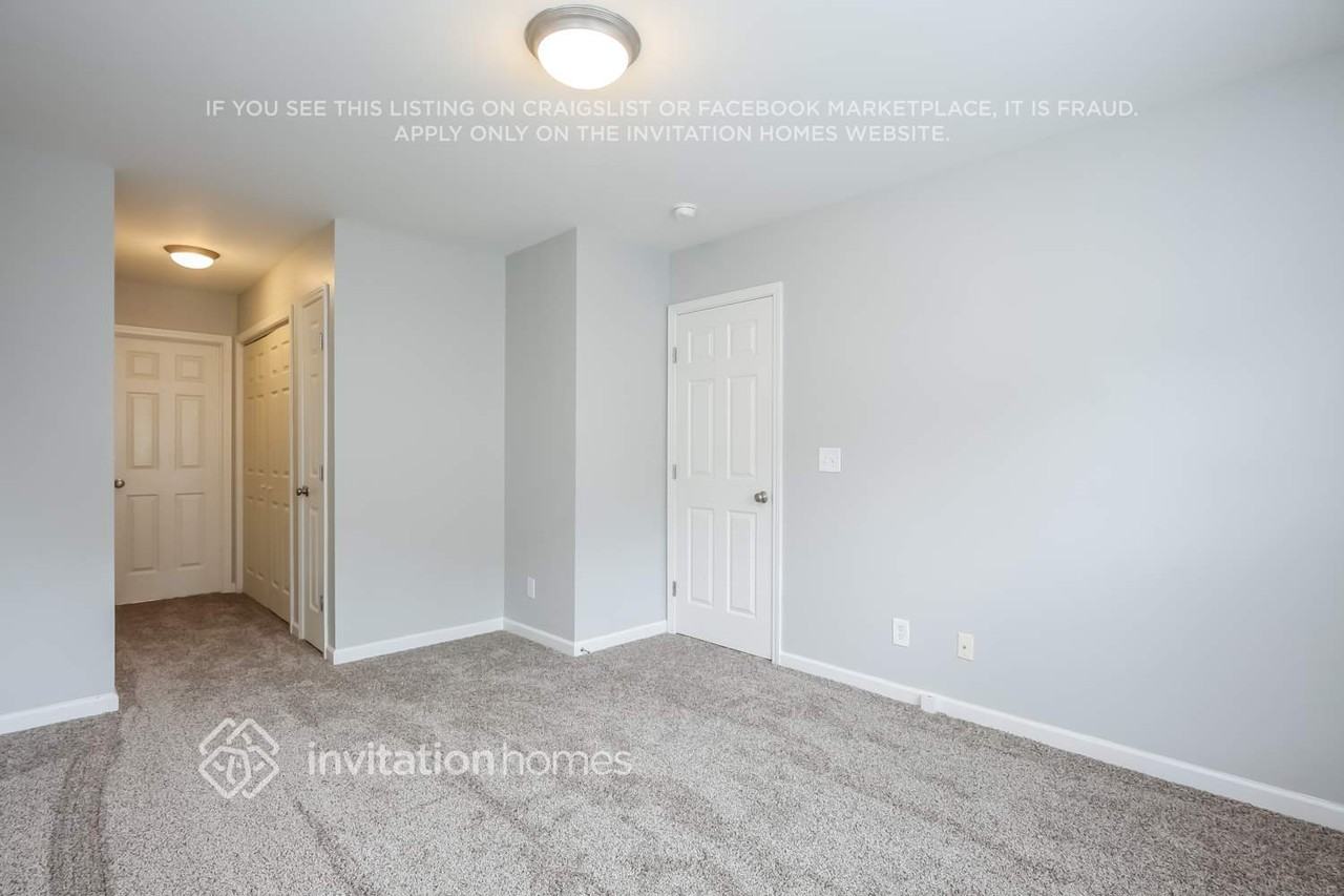 4200 Youngstown Dr - Photo 6 of 13