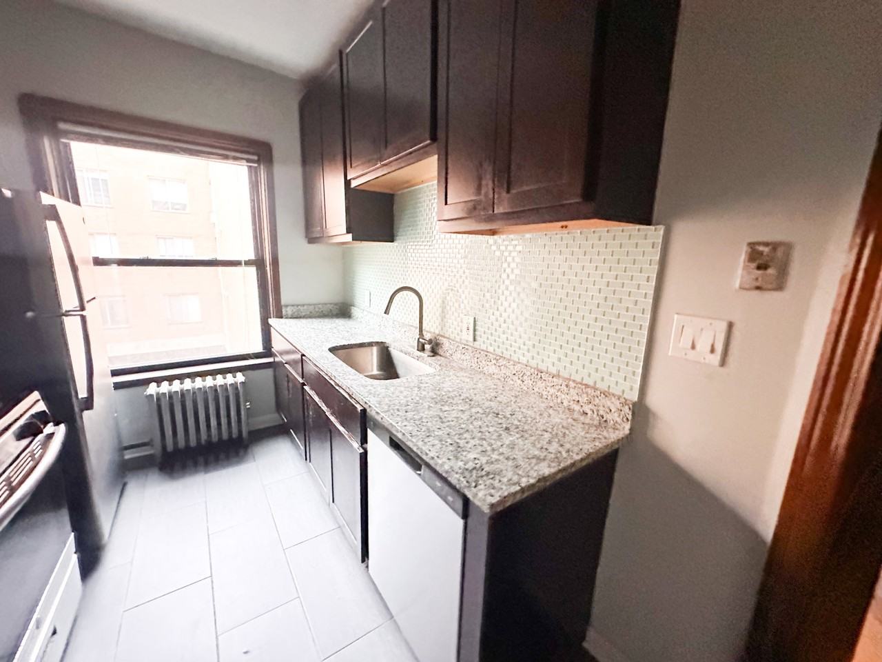 1707 Ridge Ave #204 - Photo 3 of 8