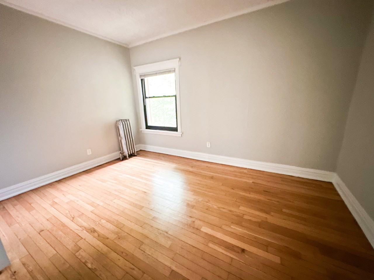 1703 Ridge Ave #305 - Photo 7 of 8