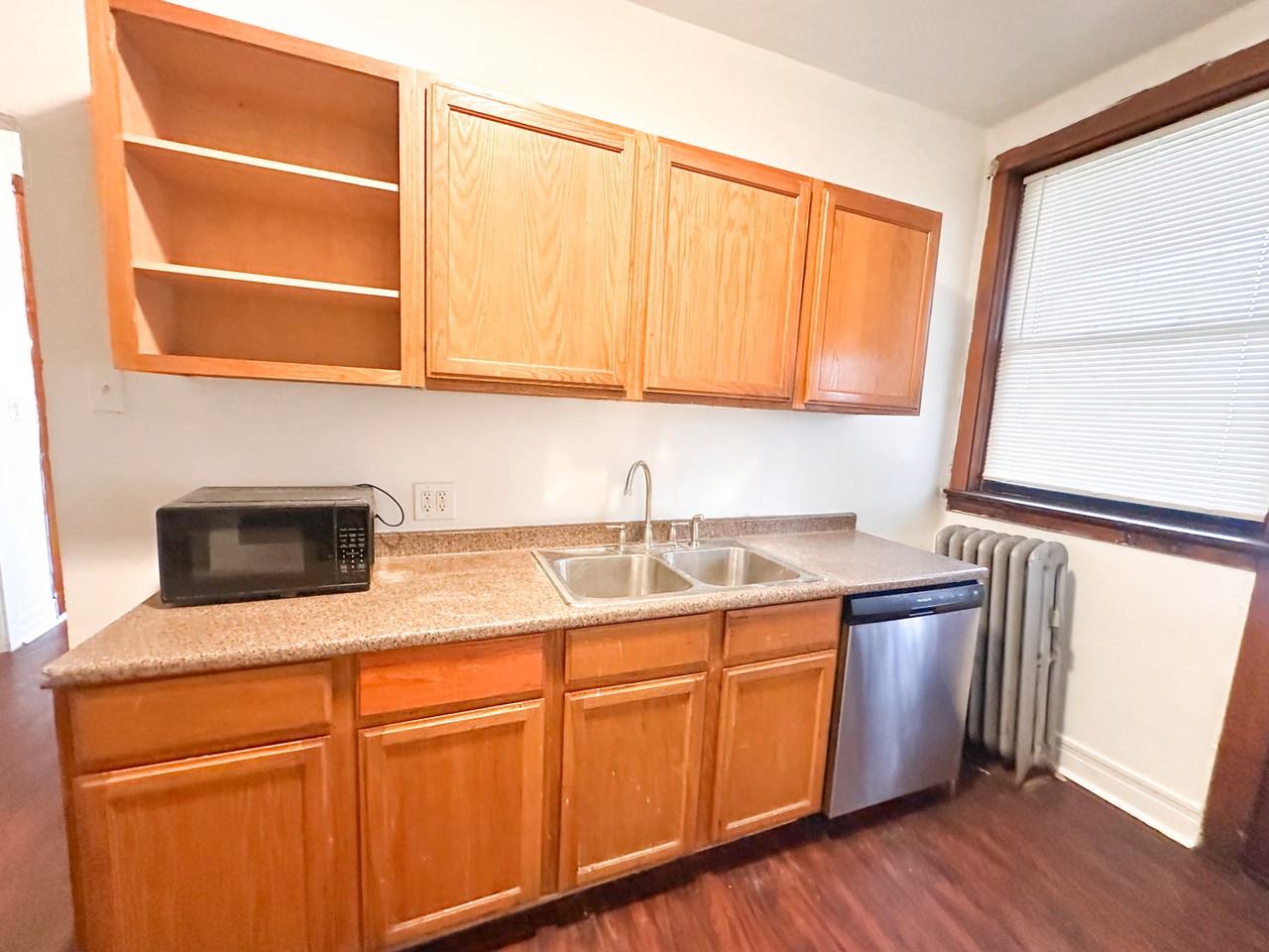 1619 Ridge Ave #E3 - Photo 3 of 8