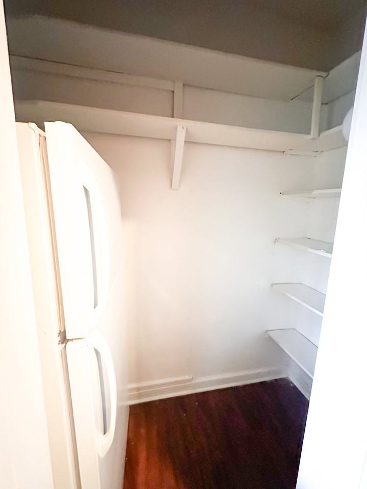 1619 Ridge Ave #E3 - Photo 5 of 8