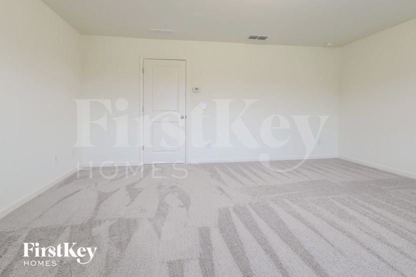 135 Knightsbridge Ln - Photo 7 of 15