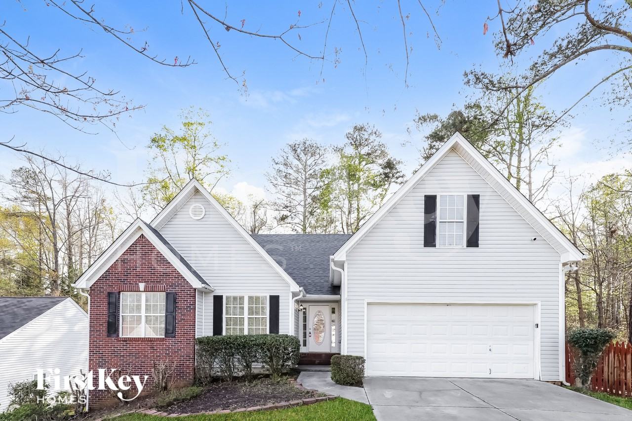 5321 Regency Lake Ct - Photo 2 of 15