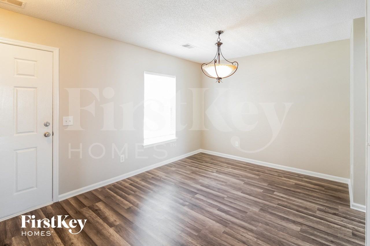 102 Kilpatrick Ct - Photo 6 of 15