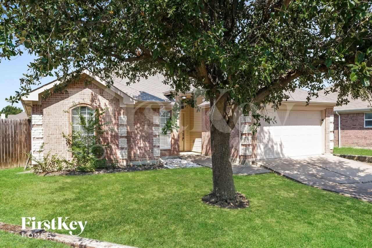 8128 Modesto Dr - Photo 2 of 16