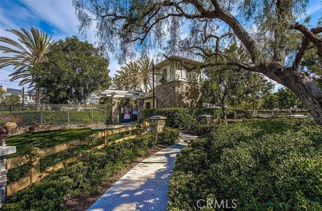 1421 Abelia - Photo 3 of 5