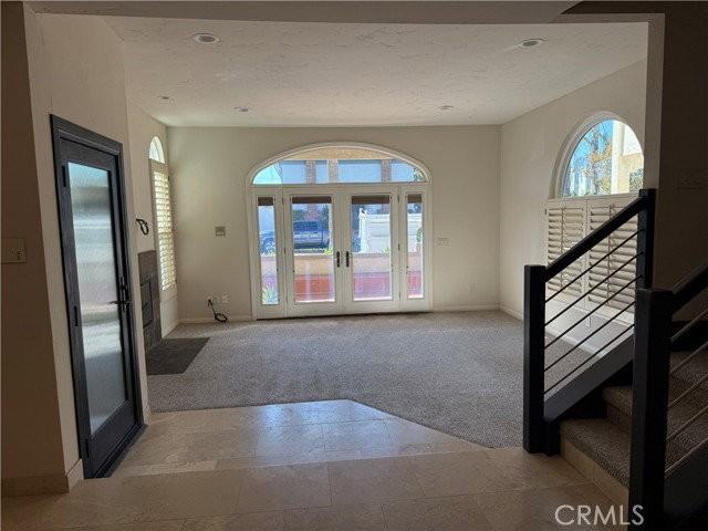 312 14th St - Photo 5 of 8
