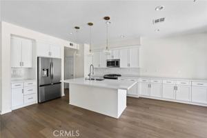featured image of 216 Finch