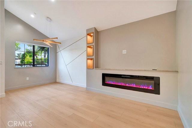 15741 Valerio St - Photo 6 of 8
