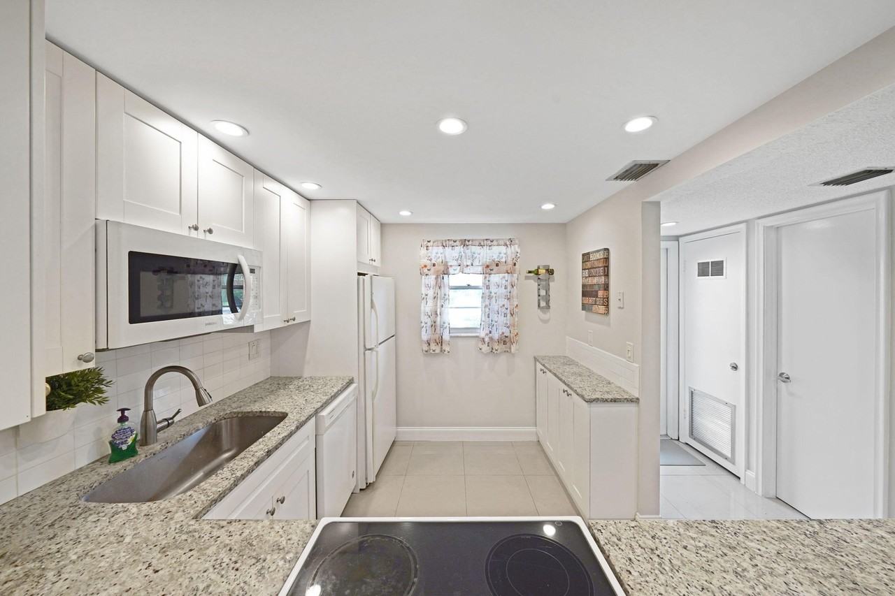 100 Berkley Rd Apt 109
