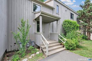 14 Algonquin Ln - Photo 1 of 1