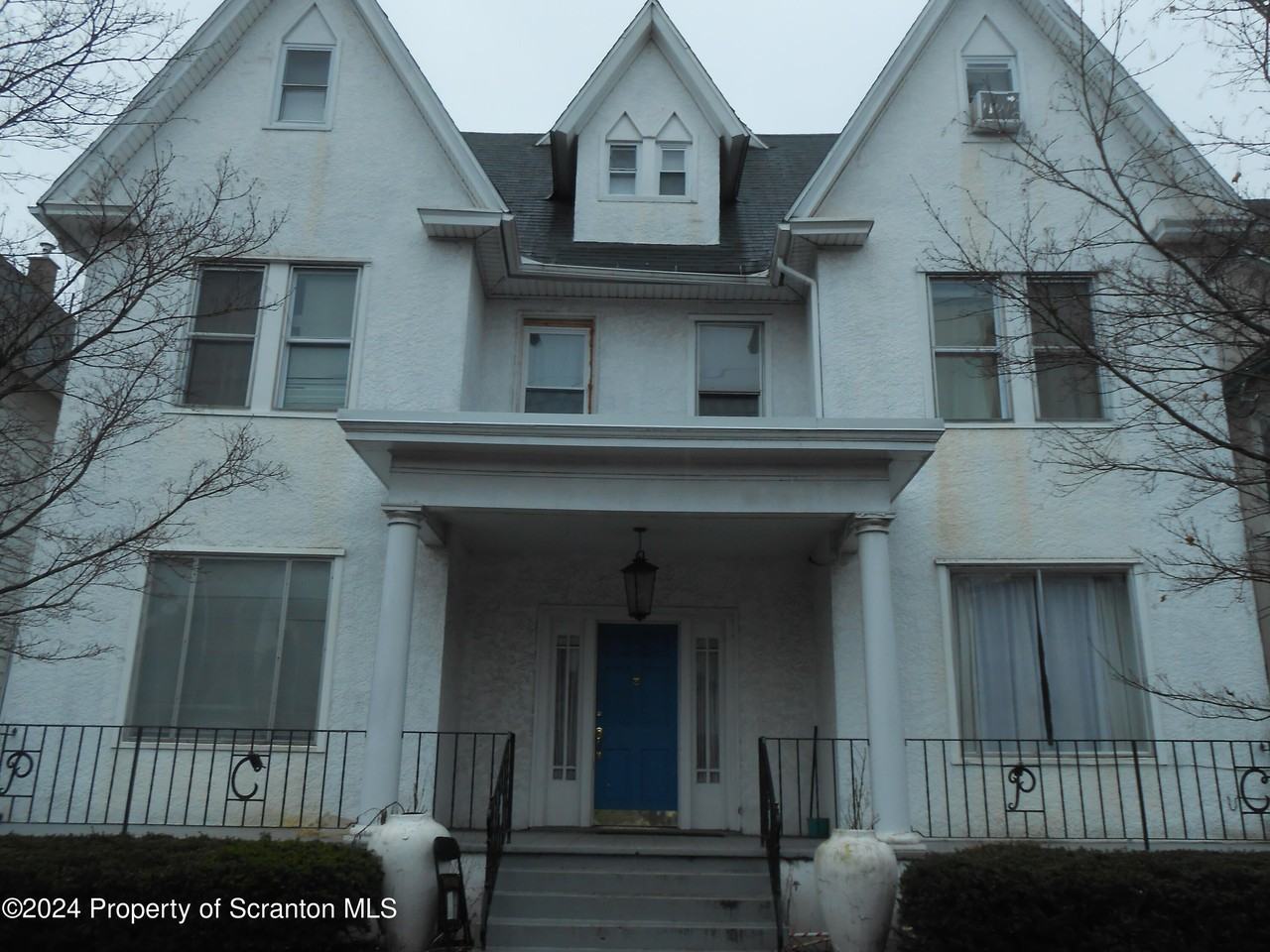 622 N Main Ave
