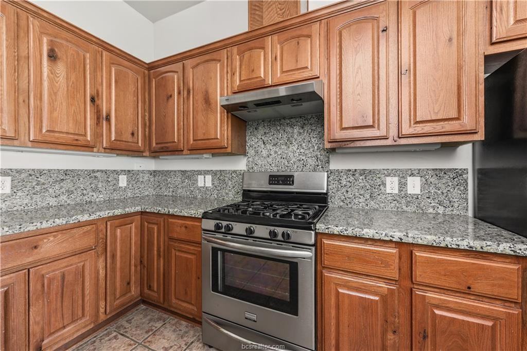 4009 Reatta Ln - Photo 7 of 21