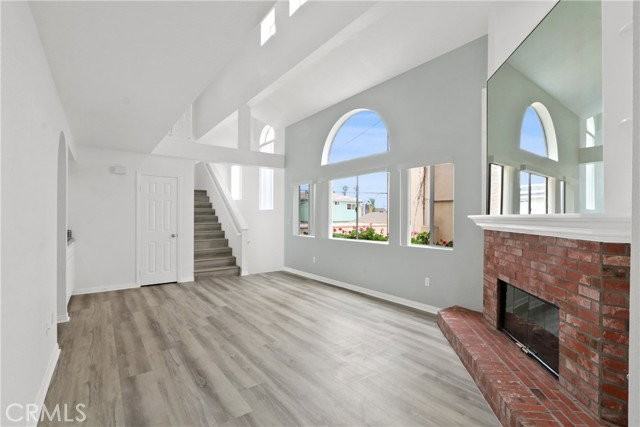 1052 Belmont Ave #B - Photo 4 of 8
