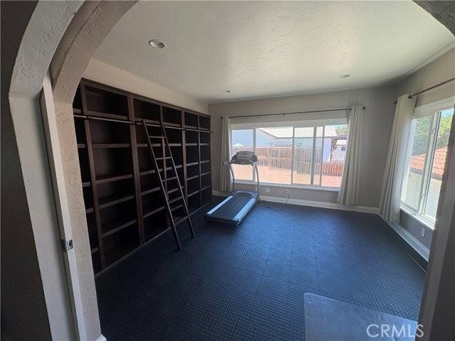 26356 Monte Vista Ave - Photo 3 of 8
