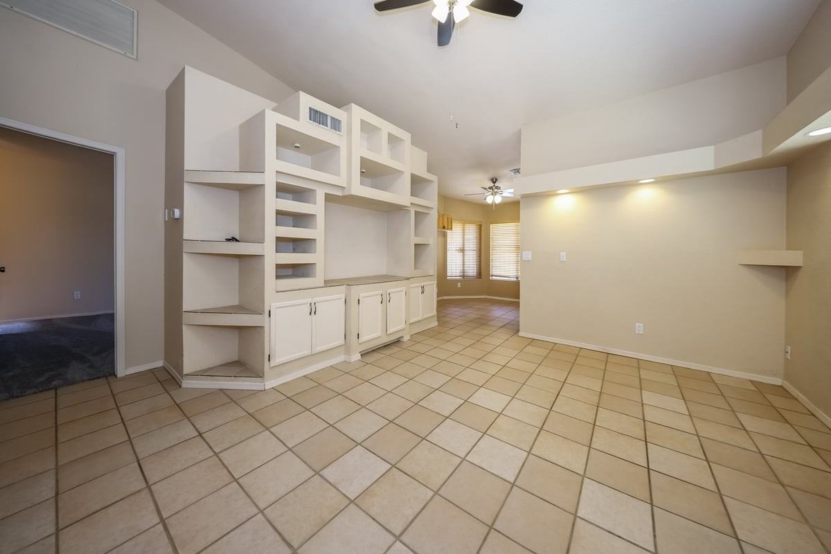 3080 W Placita De La Roseta - Photo 4 of 10