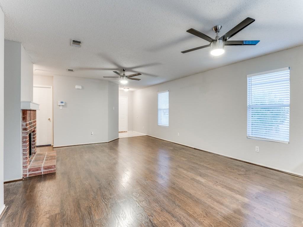 541 Hertford St - Photo 4 of 13