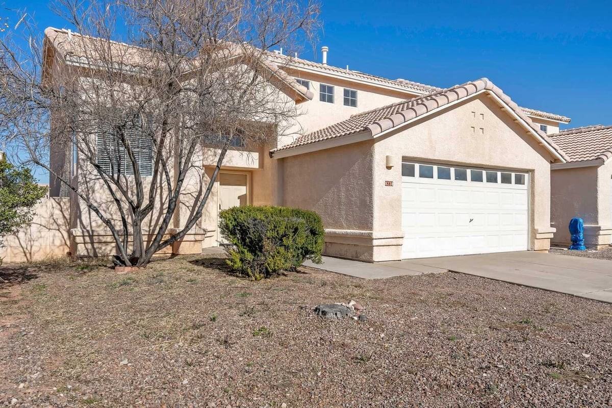 8238 S Placita Del Parque - Photo 2 of 47