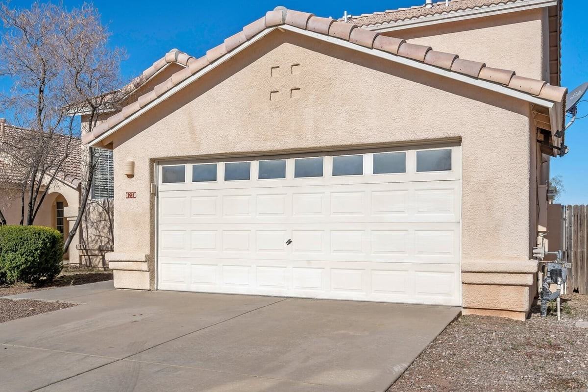 8238 S Placita Del Parque - Photo 3 of 47