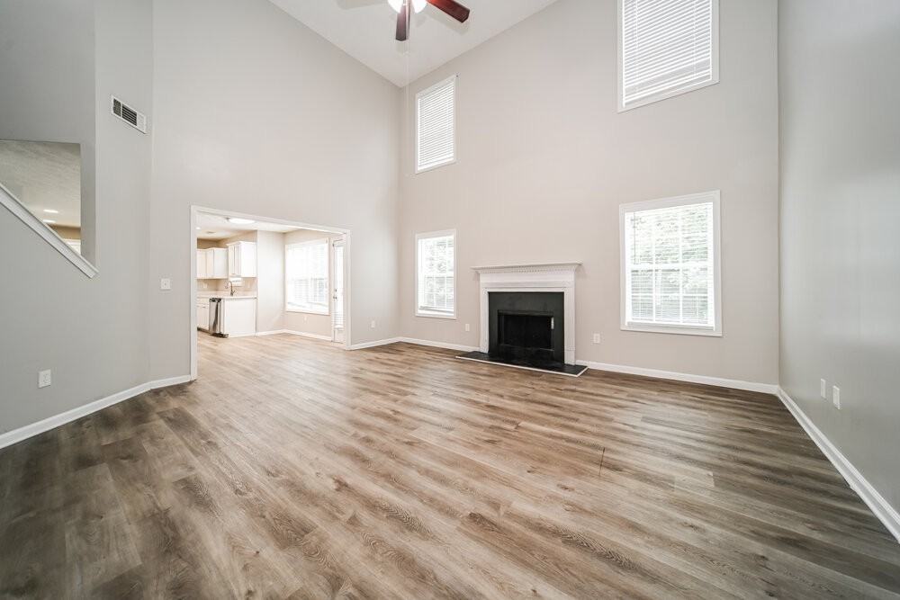 129 Makenna Dr - Photo 4 of 17