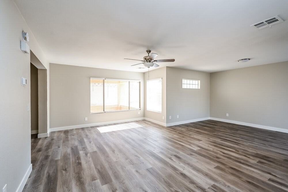 1512 Spreading Oak Dr - Photo 2 of 15