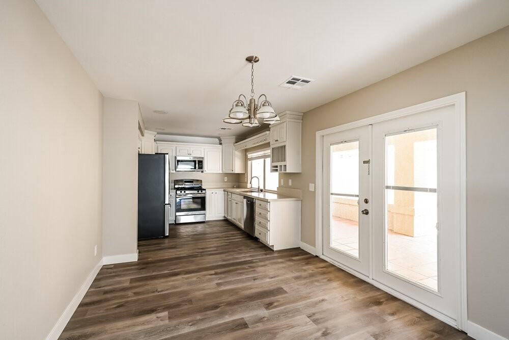 1512 Spreading Oak Dr - Photo 4 of 15