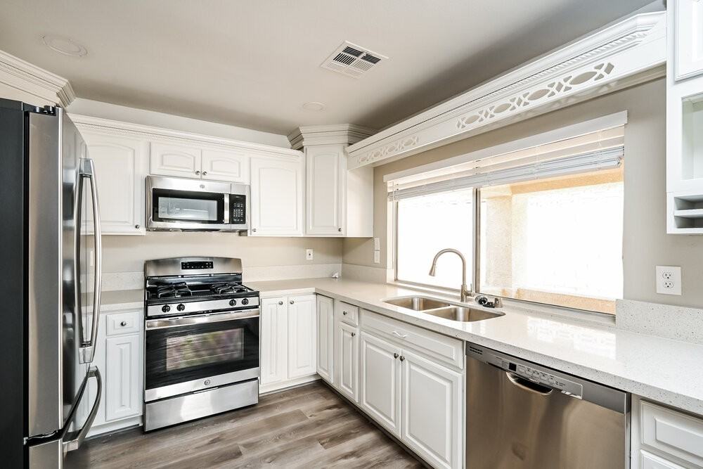 1512 Spreading Oak Dr - Photo 5 of 15