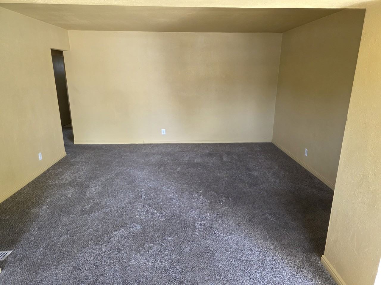 5041 Sw - Photo 3 of 13