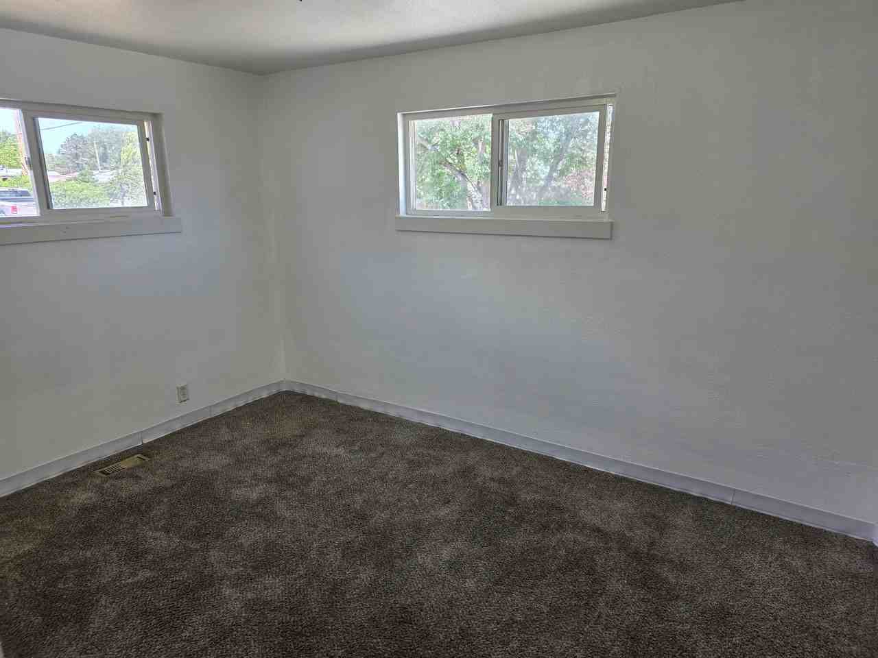 5041 Sw - Photo 5 of 13