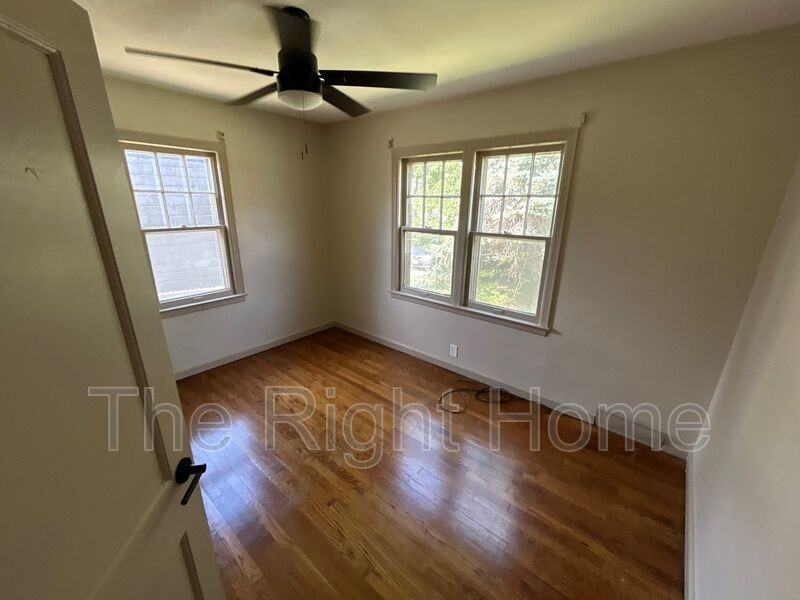 2886 Martin Ave - Photo 7 of 15