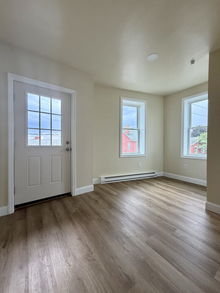 43 Pike St #3 - Photo 3 of 25