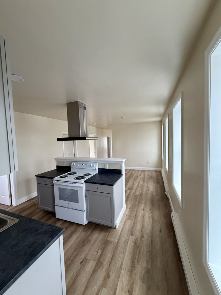 43 Pike St #3 - Photo 4 of 25