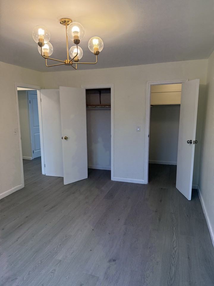 10 Briarwood Rd #2 - Photo 5 of 5