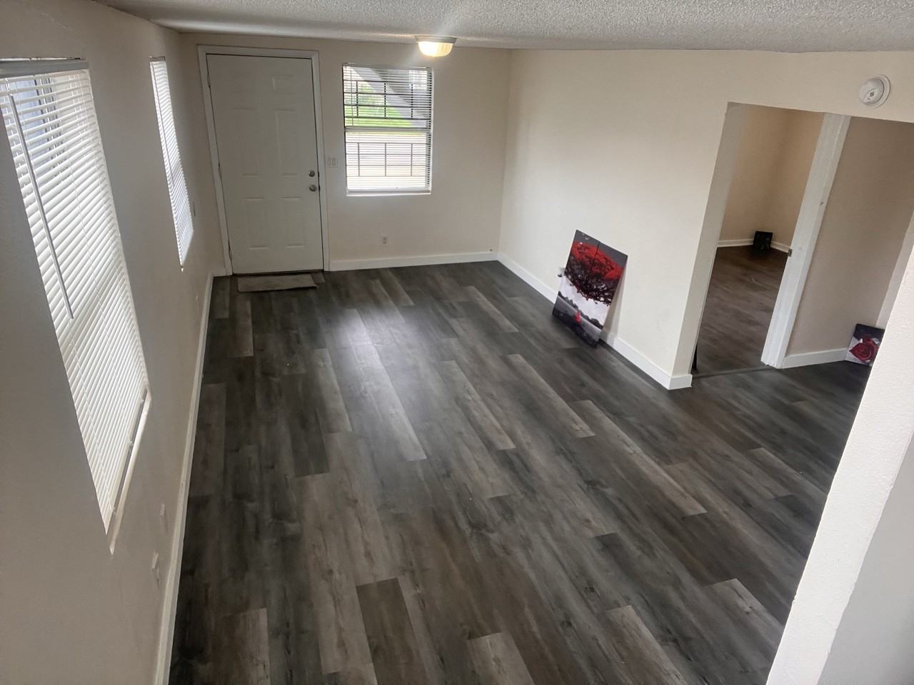 1325 W 25th St #B - Photo 5 of 13
